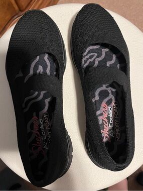 Skechers Black Knit Slip-On Women's Memory Foam Flats